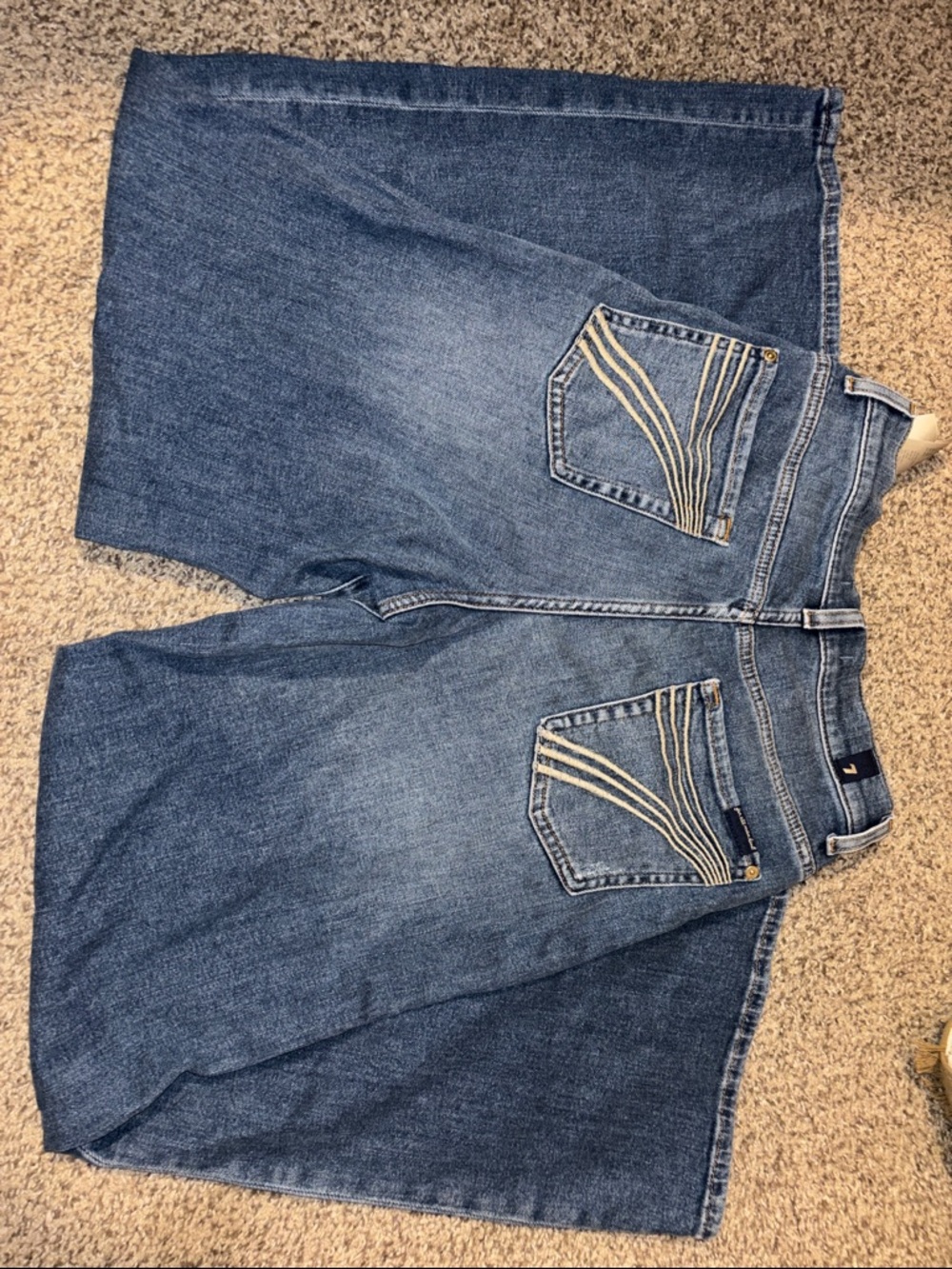 7 For All Mankind - Picture 3 of 5